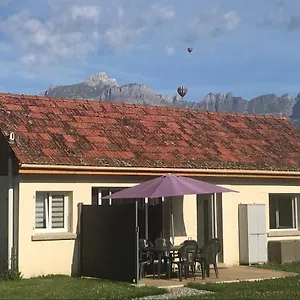Maisonnette Entre De Passy Et Montagnes Hébergement de vacances